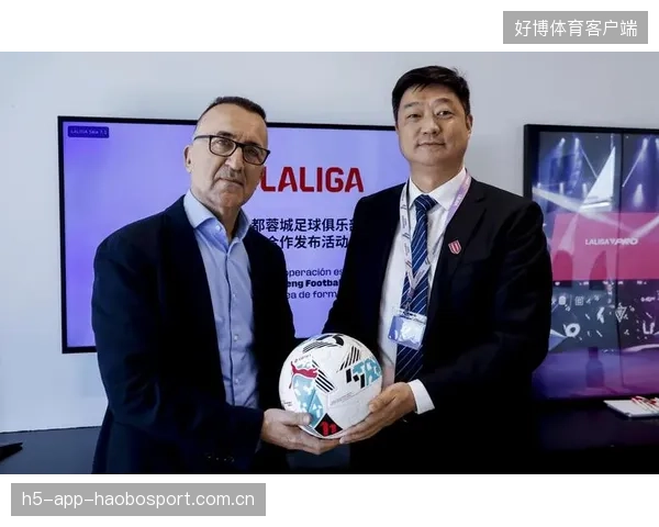 成都俱乐部推出青训补贴计划，基层足球获关注